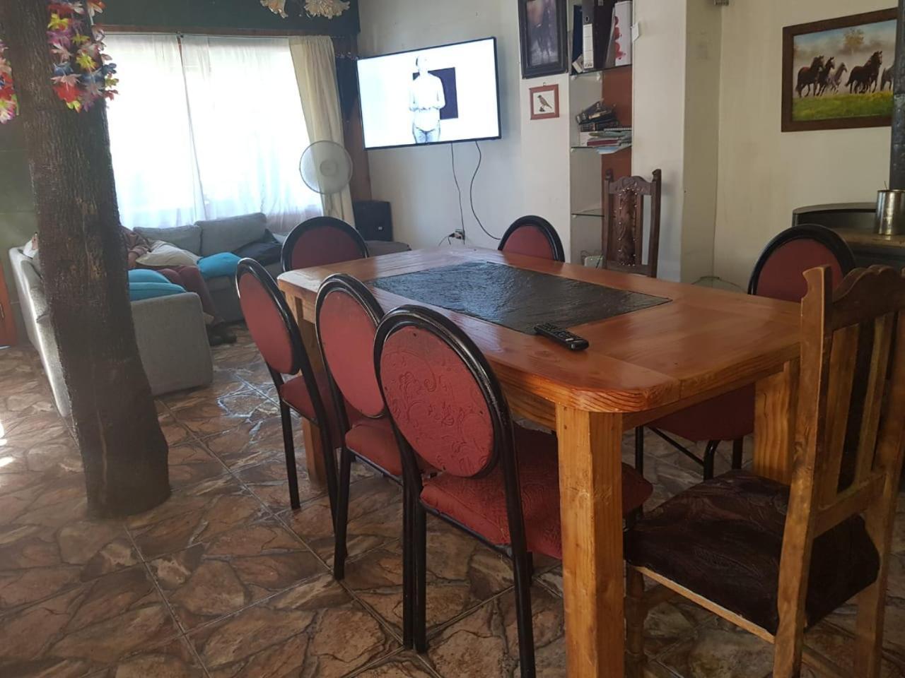Hostal Maitahue Pucón Esterno foto